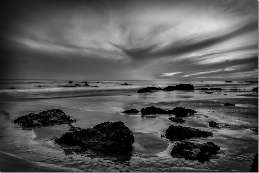 Beach  3  bw L1020986 copy